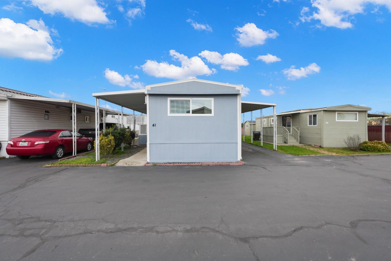 Detail Gallery Image 1 of 28 For 7341 Eleanor Ave 41, Oakdale,  CA 95361 - 3 Beds | 2 Baths