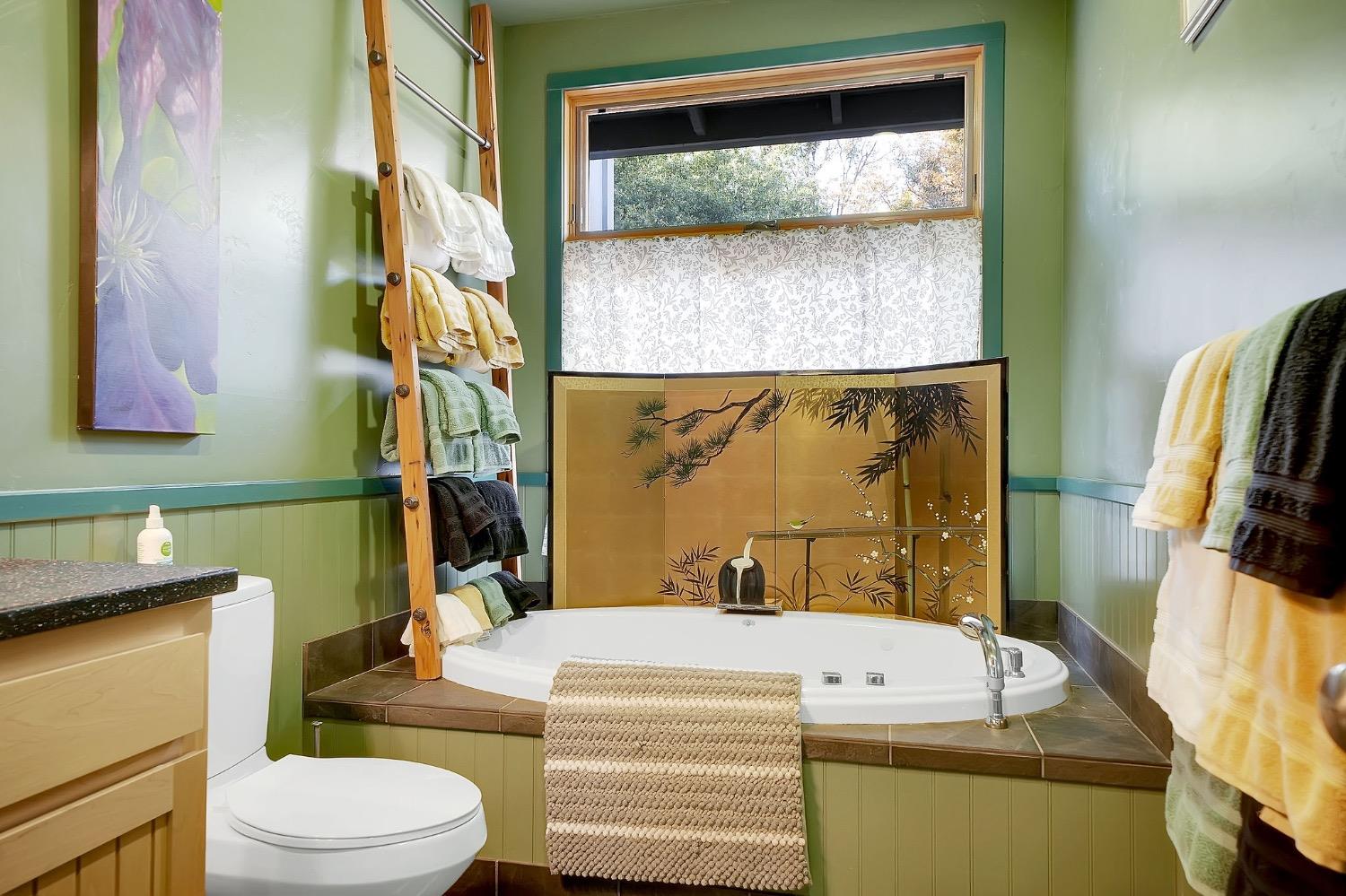 Detail Gallery Image 35 of 92 For 2863 April Ln, Mokelumne Hill,  CA 95232 - 2 Beds | 3 Baths
