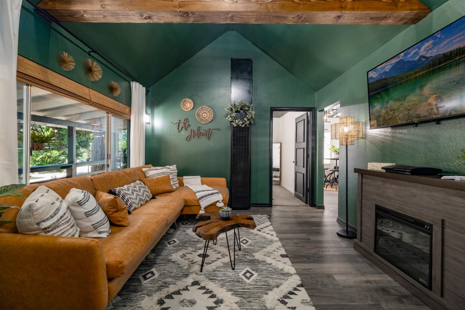 Detail Gallery Image 4 of 77 For 25941 Ellmaro, Long Barn,  CA 95335 - 4 Beds | 2 Baths