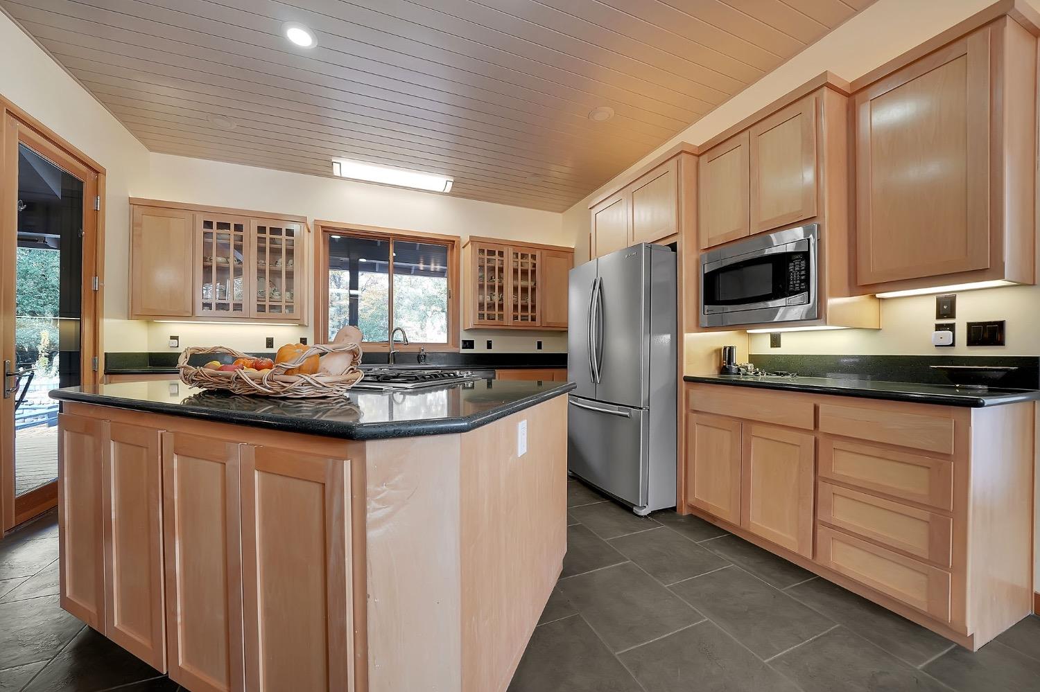 Detail Gallery Image 26 of 92 For 2863 April Ln, Mokelumne Hill,  CA 95232 - 2 Beds | 3 Baths