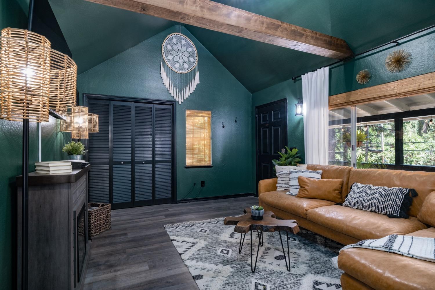 Detail Gallery Image 11 of 77 For 25941 Ellmaro, Long Barn,  CA 95335 - 4 Beds | 2 Baths