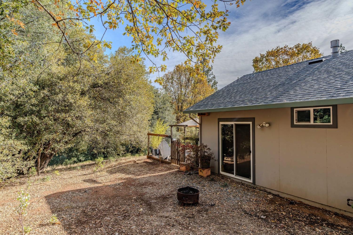 Detail Gallery Image 72 of 92 For 2863 April Ln, Mokelumne Hill,  CA 95232 - 2 Beds | 3 Baths