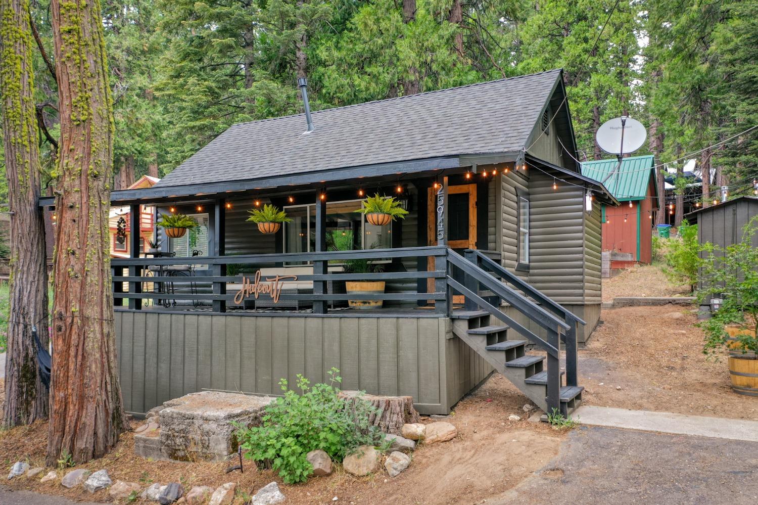 Detail Gallery Image 6 of 77 For 25941 Ellmaro, Long Barn,  CA 95335 - 4 Beds | 2 Baths