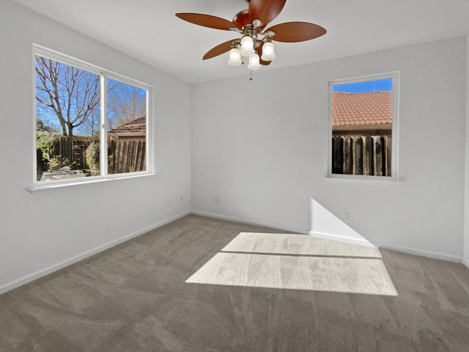 Detail Gallery Image 21 of 42 For 116 Andalusian Way, Roseville,  CA 95678 - 5 Beds | 3 Baths