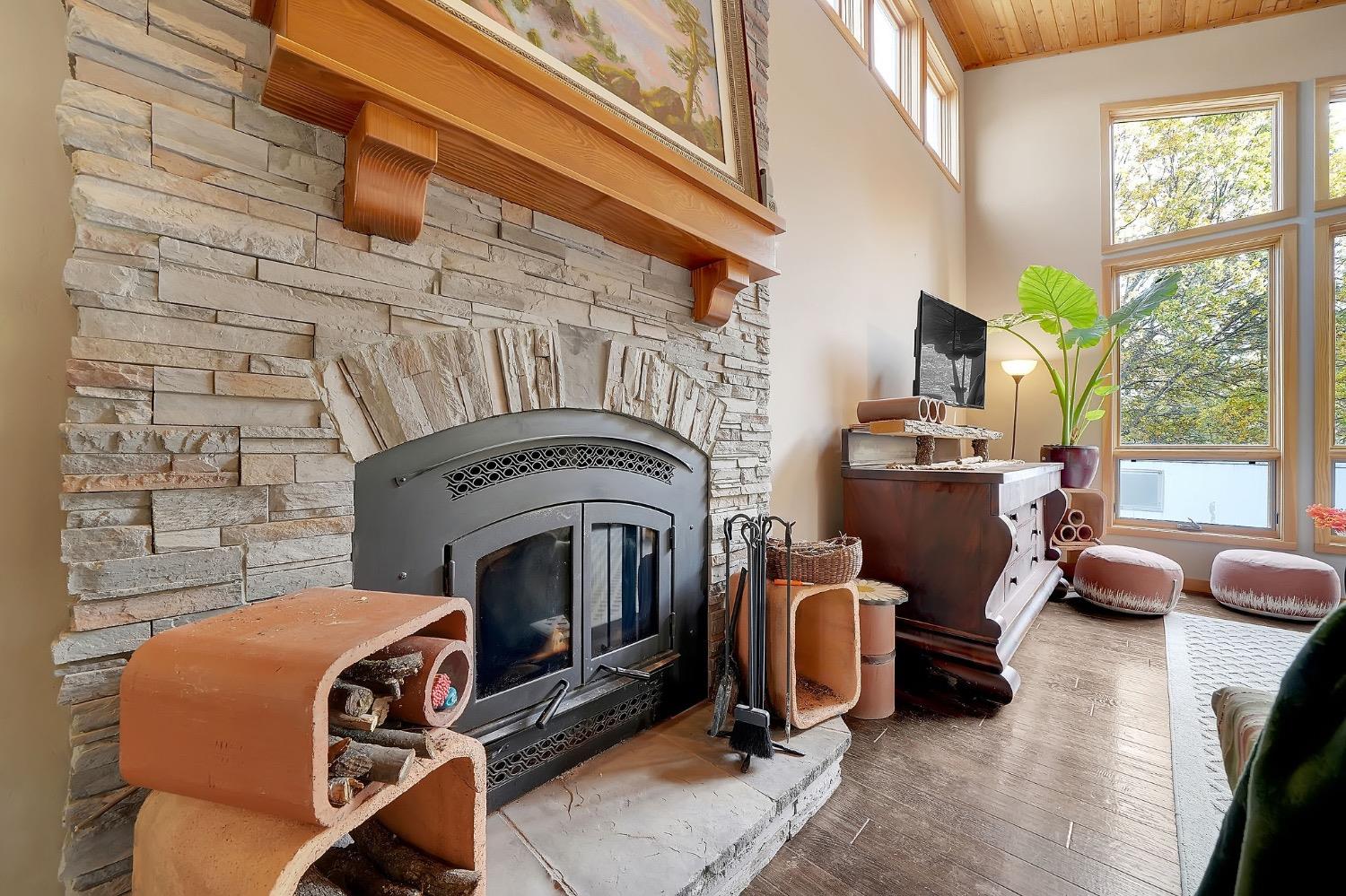 Detail Gallery Image 13 of 92 For 2863 April Ln, Mokelumne Hill,  CA 95232 - 2 Beds | 3 Baths