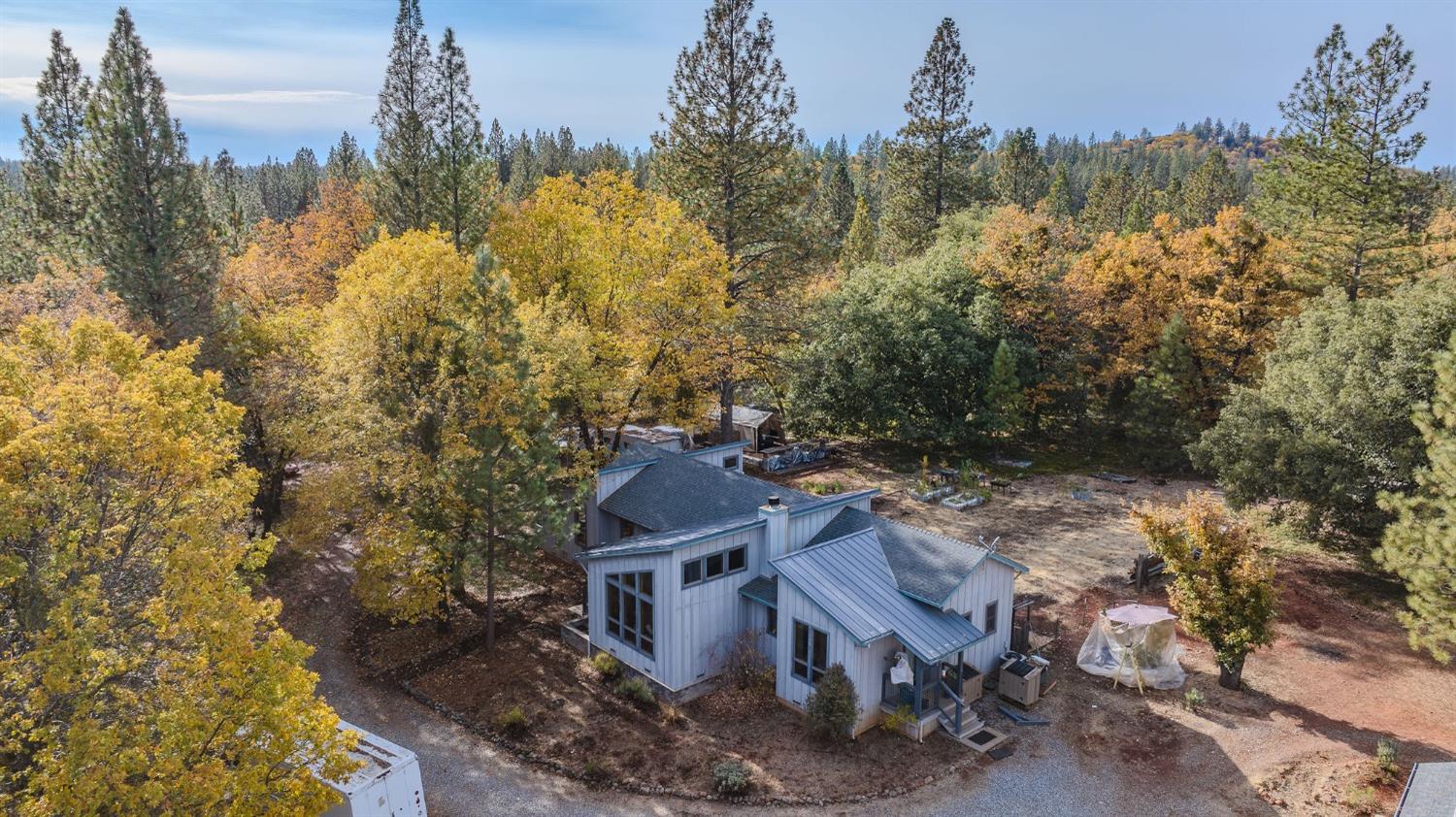 Detail Gallery Image 82 of 92 For 2863 April Ln, Mokelumne Hill,  CA 95232 - 2 Beds | 3 Baths