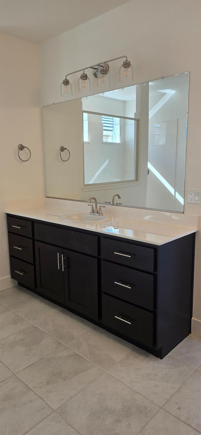 Detail Gallery Image 15 of 29 For 1807 Birdie Ave, Manteca,  CA 95337 - 4 Beds | 2/1 Baths