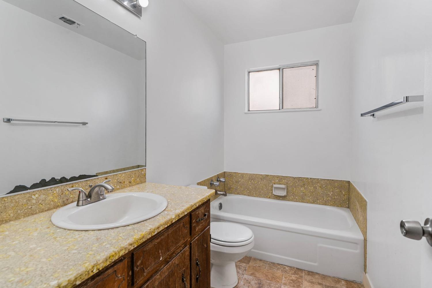 Detail Gallery Image 29 of 38 For 1191 Princeton Pl, Manteca,  CA 95336 - 3 Beds | 2 Baths