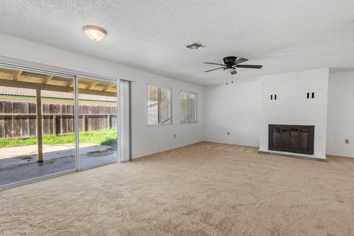 Detail Gallery Image 20 of 38 For 1191 Princeton Pl, Manteca,  CA 95336 - 3 Beds | 2 Baths