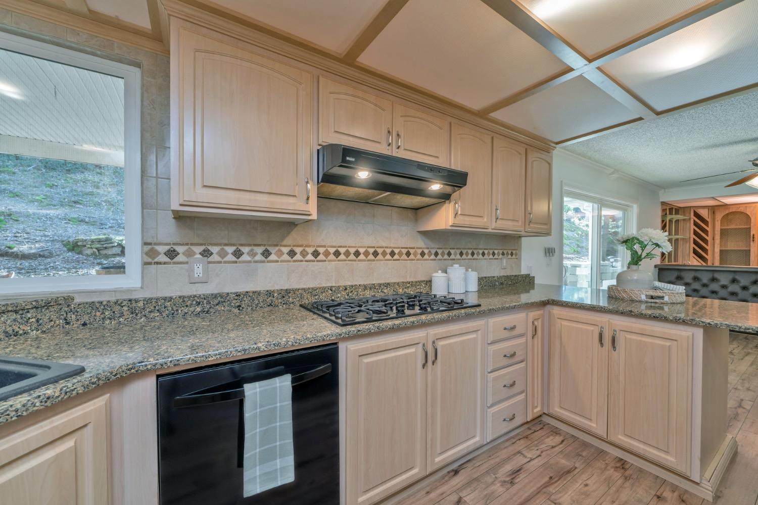 Detail Gallery Image 12 of 53 For 4420 Pleasant Valley Rd 159, Diamond Springs,  CA 95619 - 2 Beds | 2 Baths