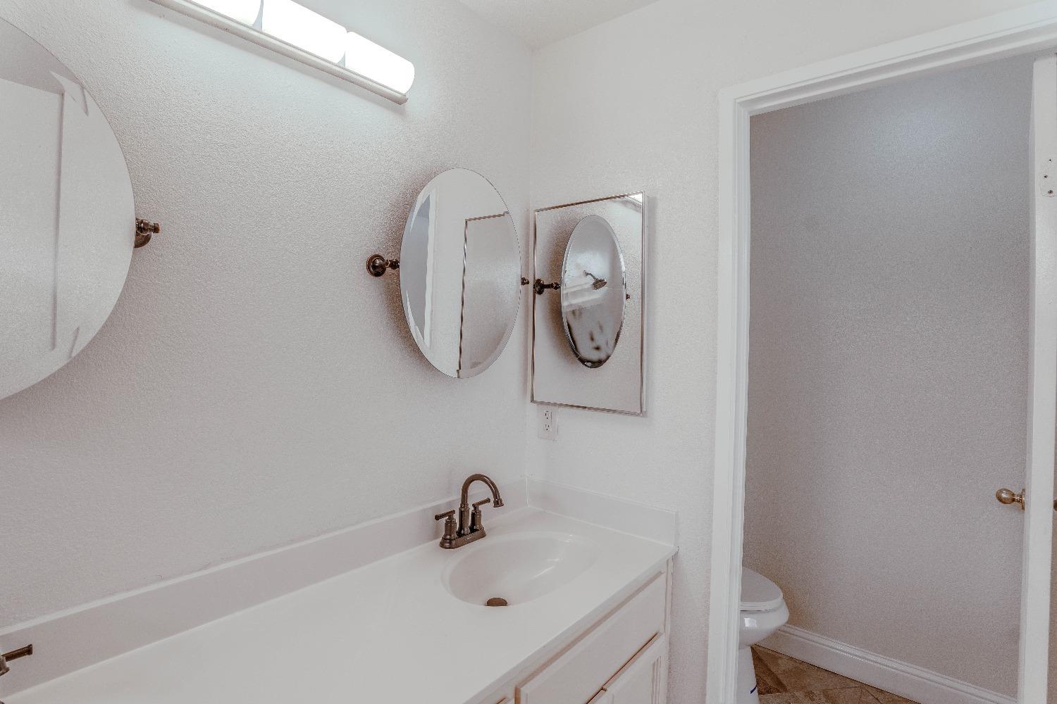 Detail Gallery Image 60 of 62 For 2079 Gordon Verner Cir, Stockton,  CA 95206 - 3 Beds | 2/1 Baths