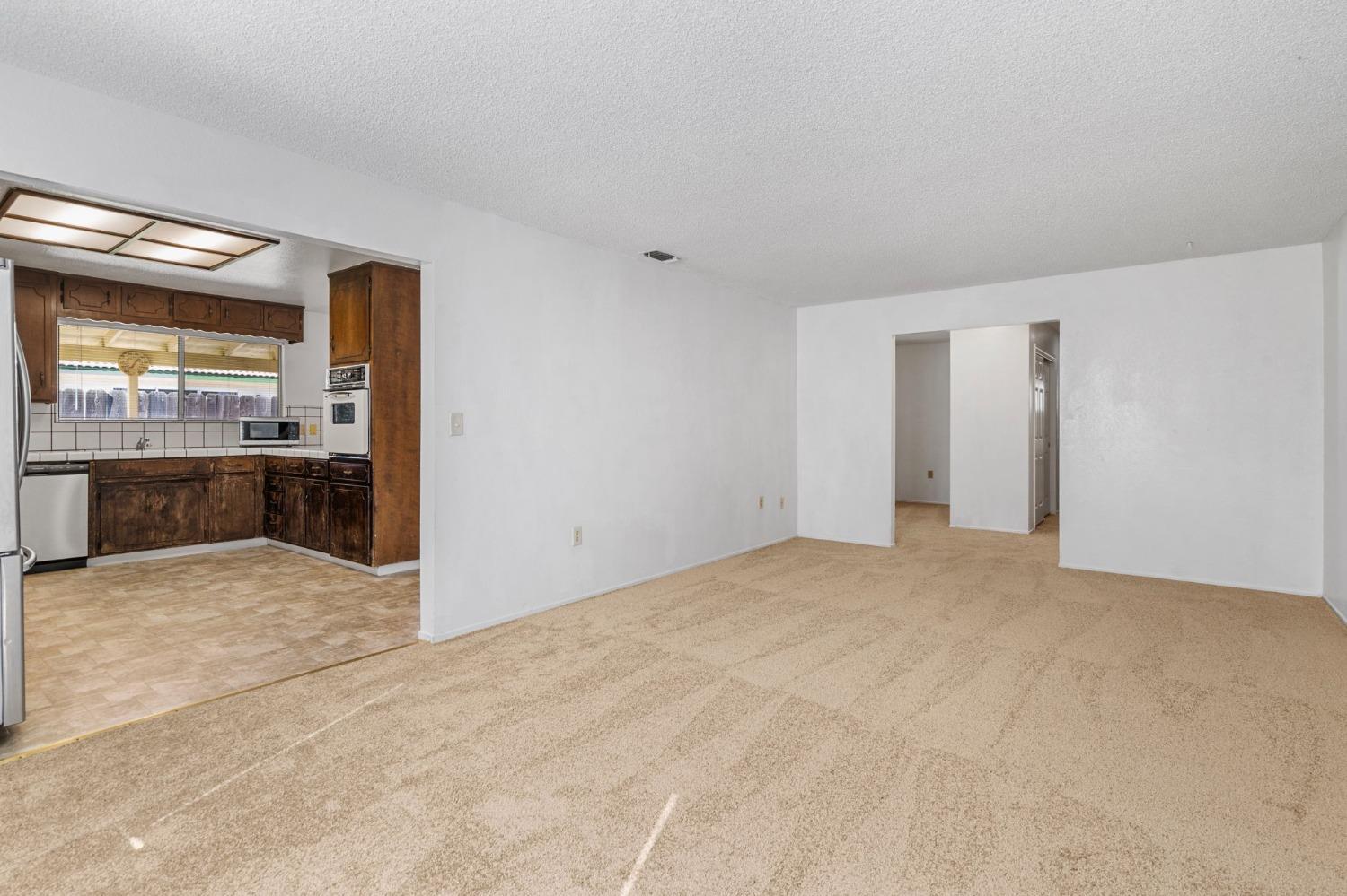 Detail Gallery Image 11 of 38 For 1191 Princeton Pl, Manteca,  CA 95336 - 3 Beds | 2 Baths