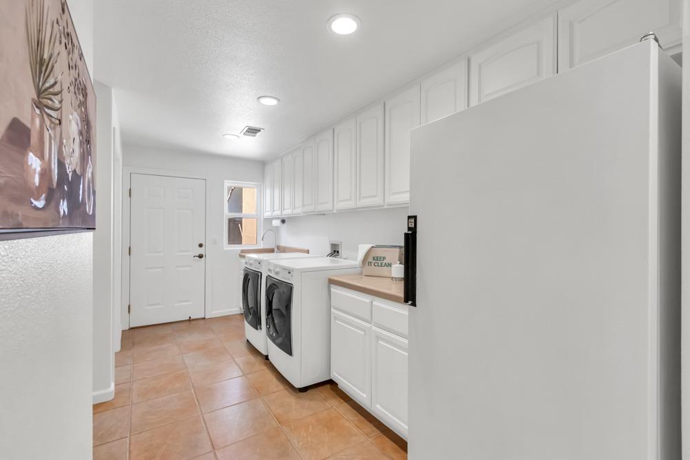 Detail Gallery Image 34 of 83 For 4717 Firebird Ln, Sacramento,  CA 95841 - 4 Beds | 3/1 Baths