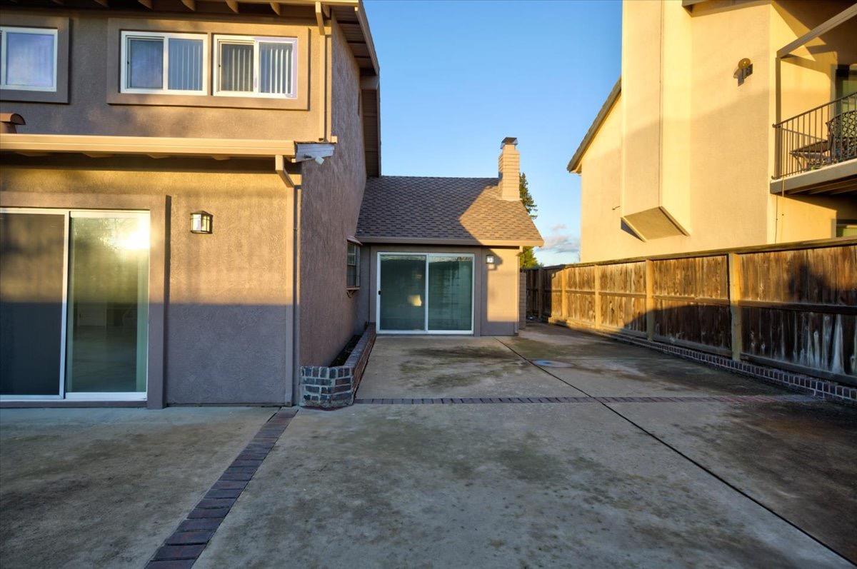 Embarcadero Drive, Stockton, California image 27
