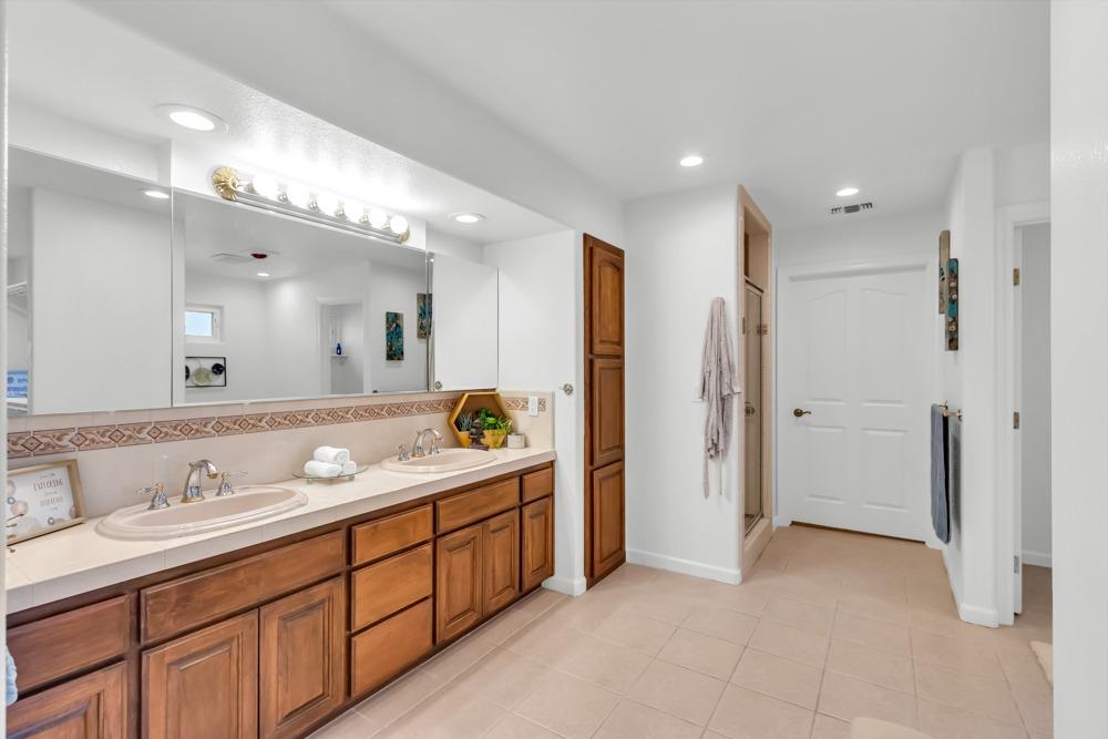 Detail Gallery Image 64 of 83 For 4717 Firebird Ln, Sacramento,  CA 95841 - 4 Beds | 3/1 Baths