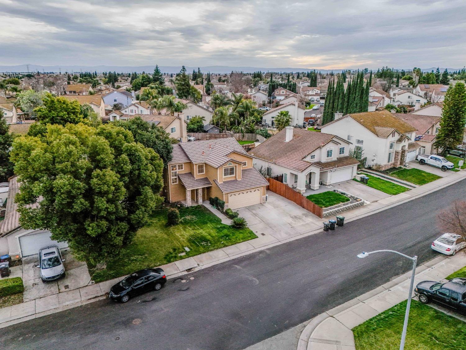 Gordon Verner Circle, Stockton, California image 19