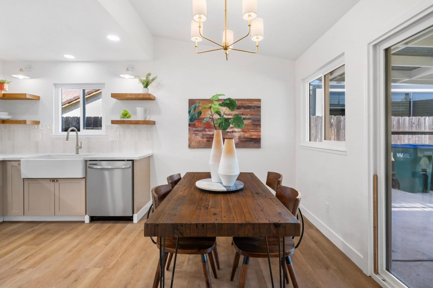 Detail Gallery Image 12 of 38 For 6428 Lorraine Ave, Stockton,  CA 95210 - 3 Beds | 2 Baths