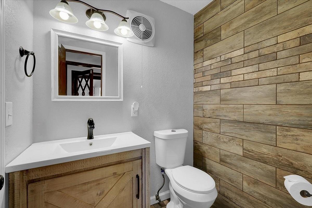 Detail Gallery Image 11 of 76 For 8021 Hammonton Smartsville Rd, –,  CA 95977 - 4 Beds | 3 Baths