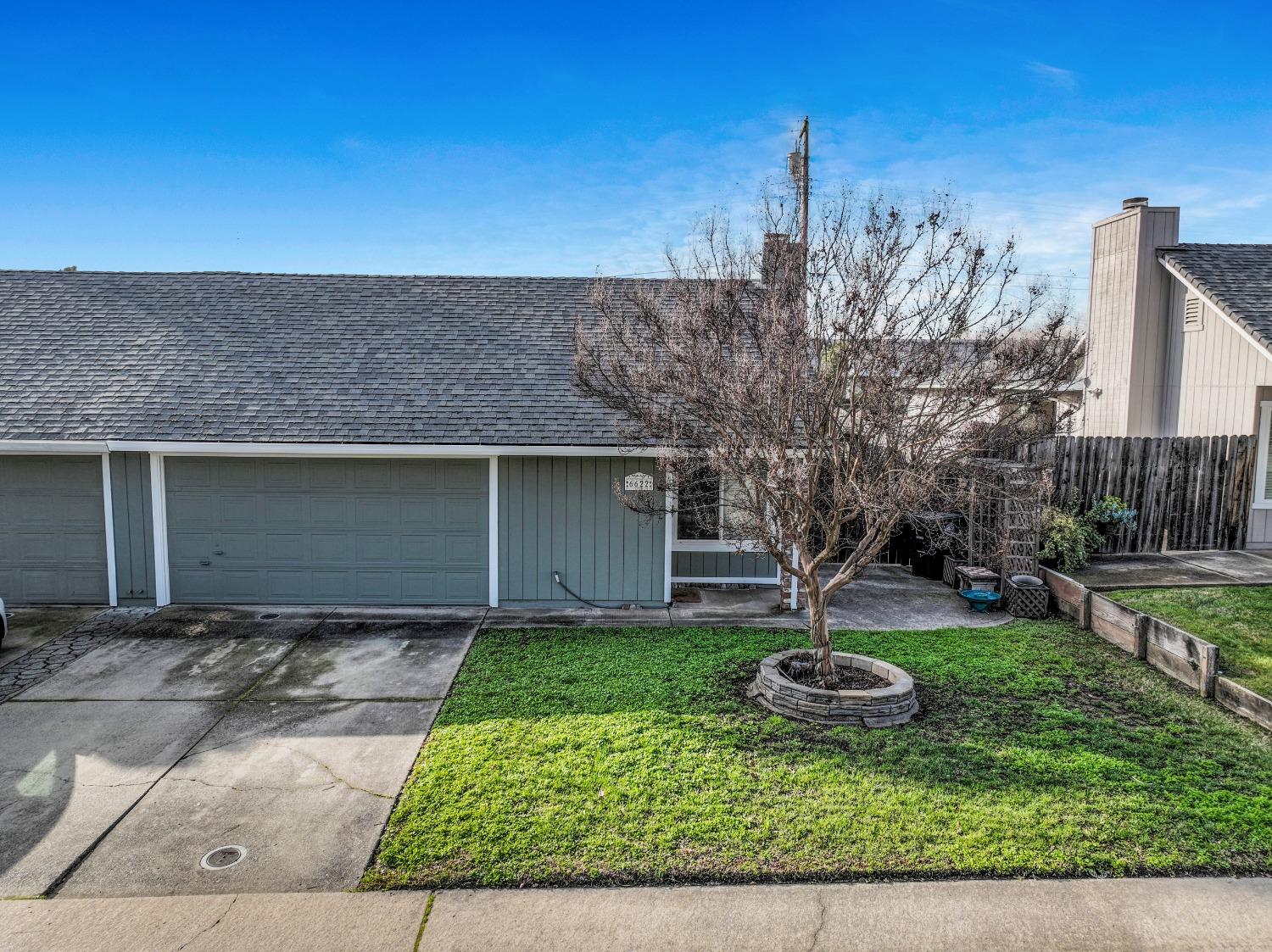 Oak Lakes Lane, Citrus Heights, California image 1