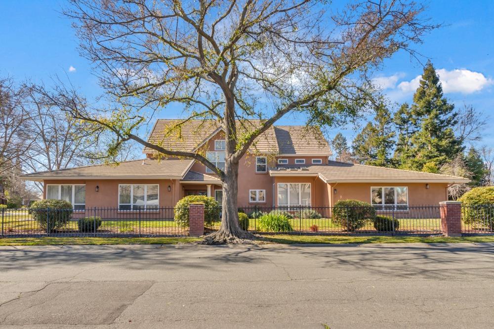 Detail Gallery Image 2 of 83 For 4717 Firebird Ln, Sacramento,  CA 95841 - 4 Beds | 3/1 Baths