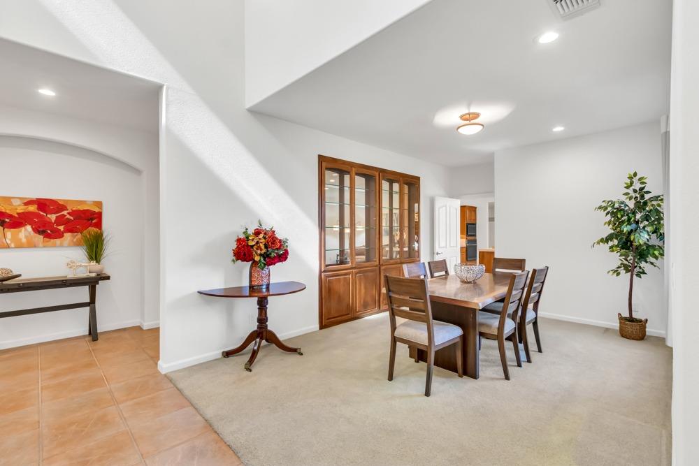 Detail Gallery Image 15 of 83 For 4717 Firebird Ln, Sacramento,  CA 95841 - 4 Beds | 3/1 Baths