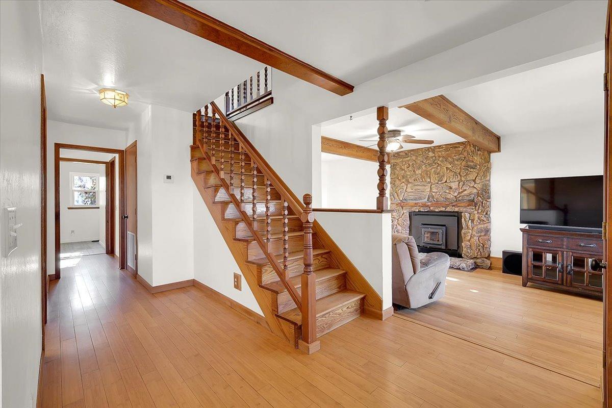 Detail Gallery Image 8 of 76 For 8021 Hammonton Smartsville Rd, –,  CA 95977 - 4 Beds | 3 Baths