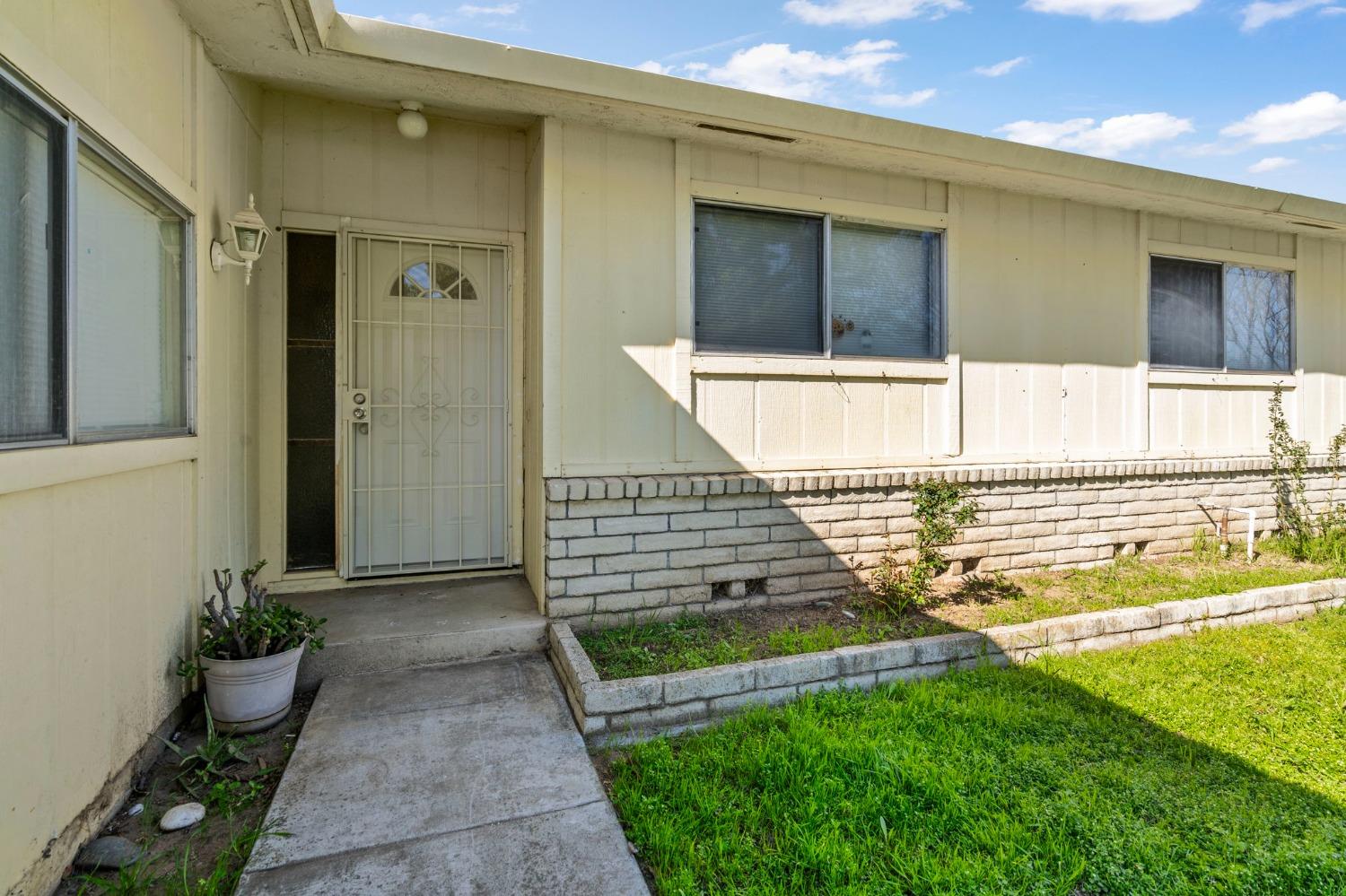 Detail Gallery Image 5 of 38 For 1191 Princeton Pl, Manteca,  CA 95336 - 3 Beds | 2 Baths