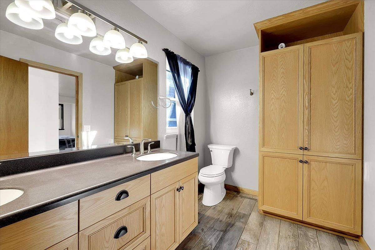 Detail Gallery Image 33 of 76 For 8021 Hammonton Smartsville Rd, –,  CA 95977 - 4 Beds | 3 Baths