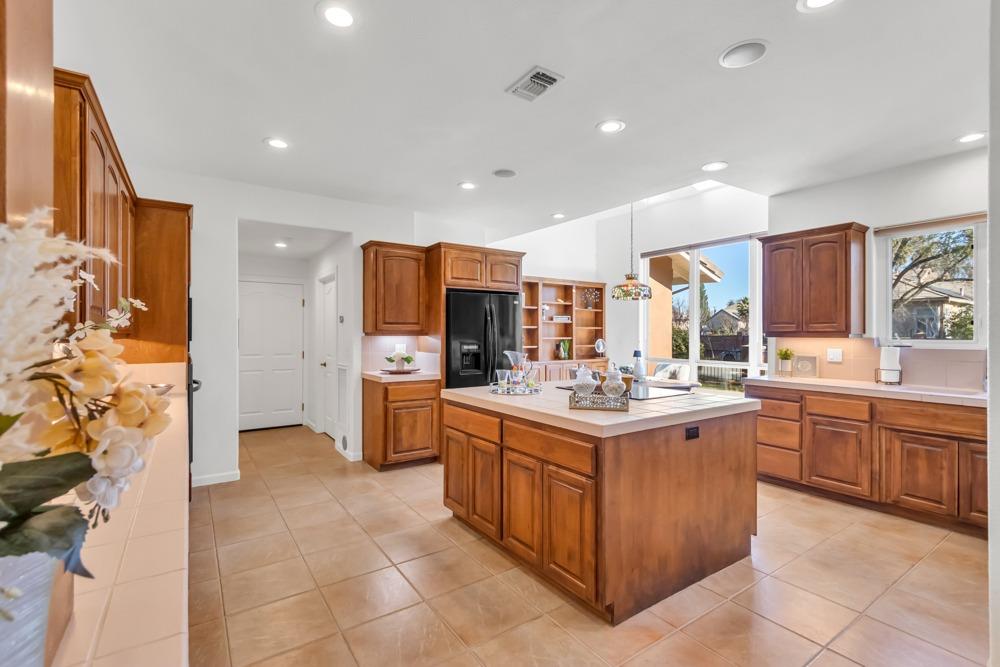 Detail Gallery Image 23 of 83 For 4717 Firebird Ln, Sacramento,  CA 95841 - 4 Beds | 3/1 Baths