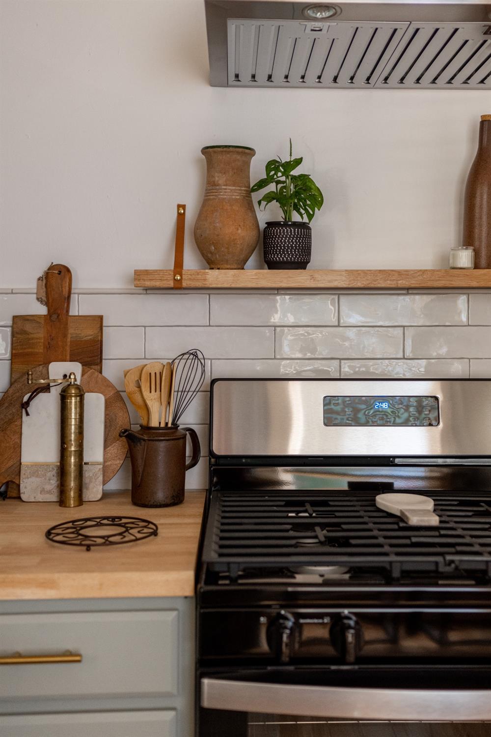 Detail Gallery Image 66 of 79 For 1300 19th St, Sacramento,  CA 95811 - – Beds | – Baths