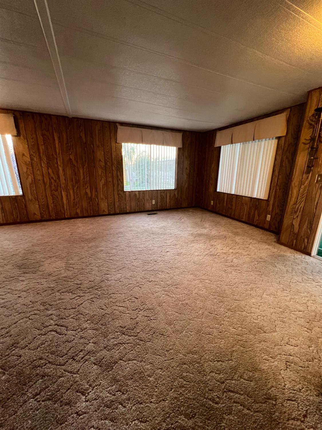 Detail Gallery Image 11 of 26 For 19690 Nhwy99 Sp 139, Acampo,  CA 95220 - 2 Beds | 2 Baths
