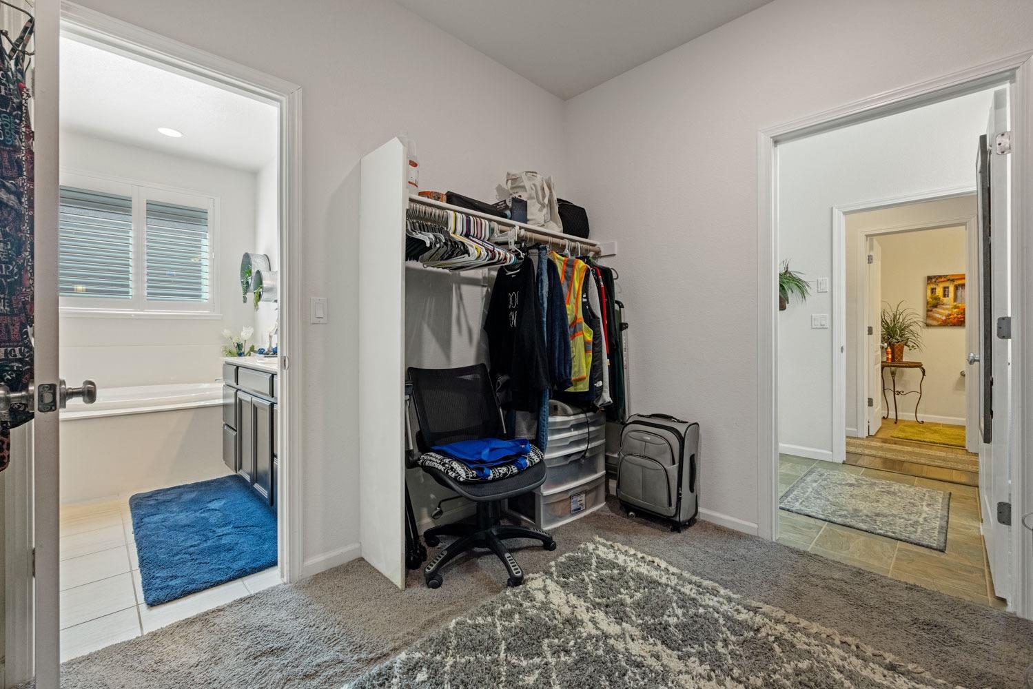 Detail Gallery Image 49 of 67 For 2320 Emigrant Pl, Manteca,  CA 95337 - 4 Beds | 3/1 Baths