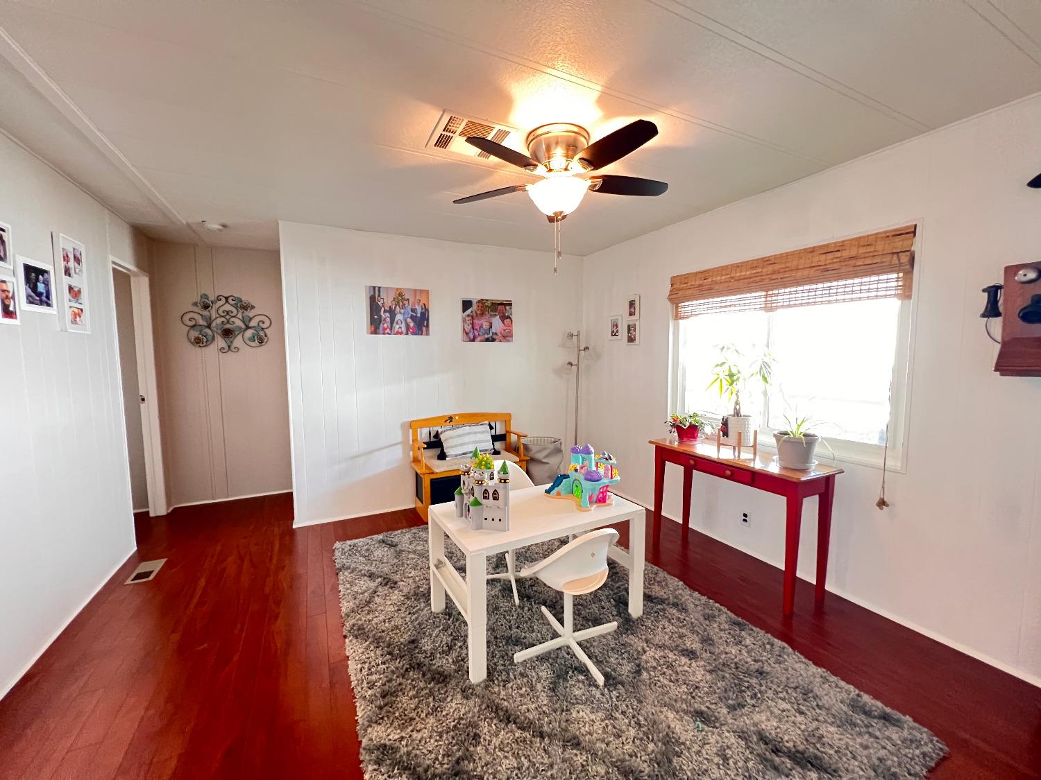 Detail Gallery Image 19 of 52 For 1677 Tulip Cir, Auburn,  CA 95603 - 3 Beds | 2 Baths