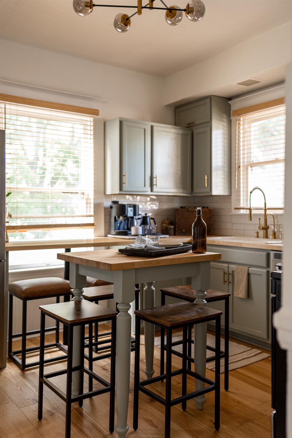 Detail Gallery Image 69 of 79 For 1300 19th St, Sacramento,  CA 95811 - – Beds | – Baths