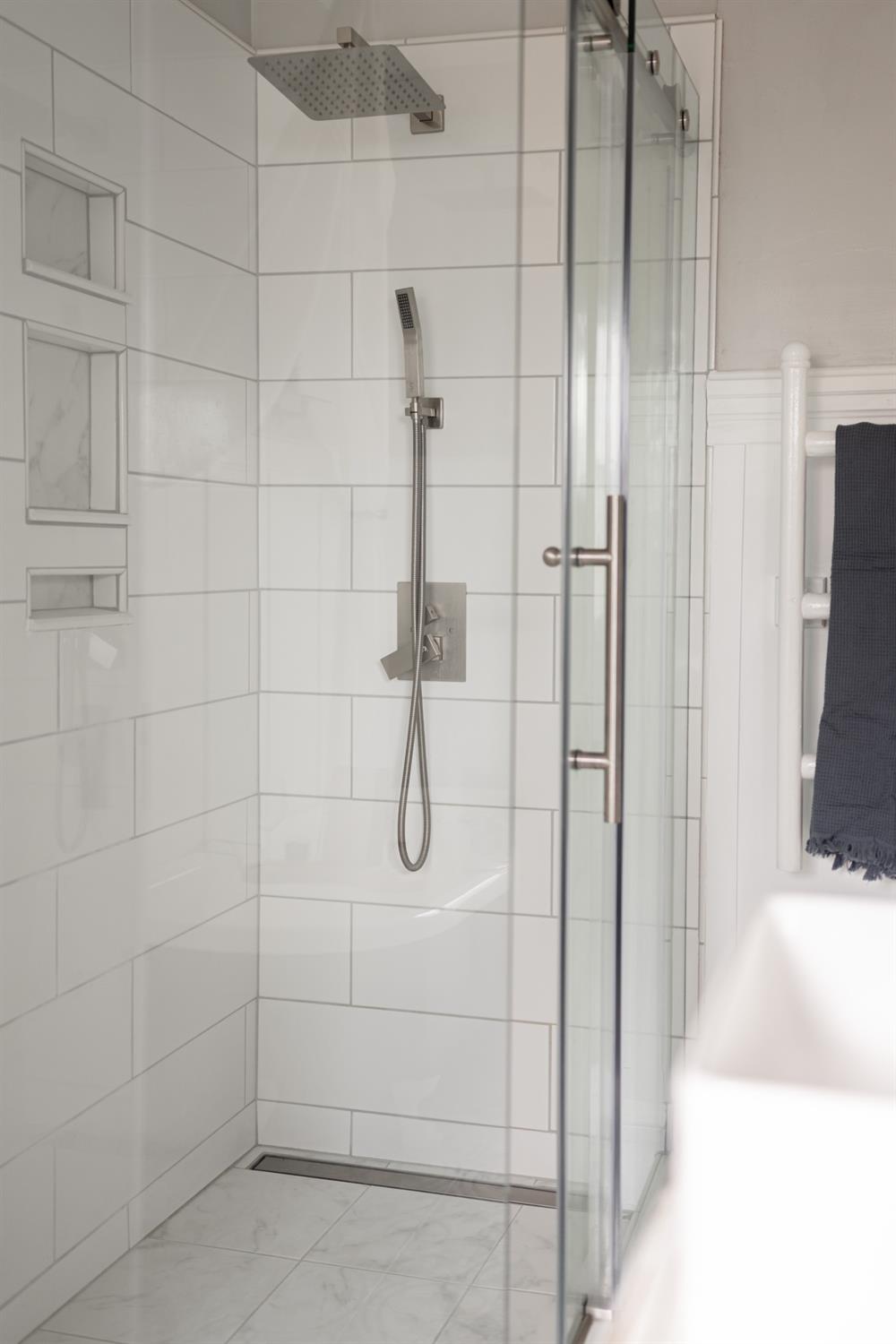 Detail Gallery Image 25 of 79 For 1300 19th St, Sacramento,  CA 95811 - – Beds | – Baths