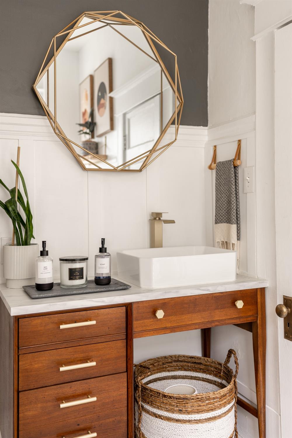 Detail Gallery Image 53 of 79 For 1300 19th St, Sacramento,  CA 95811 - – Beds | – Baths
