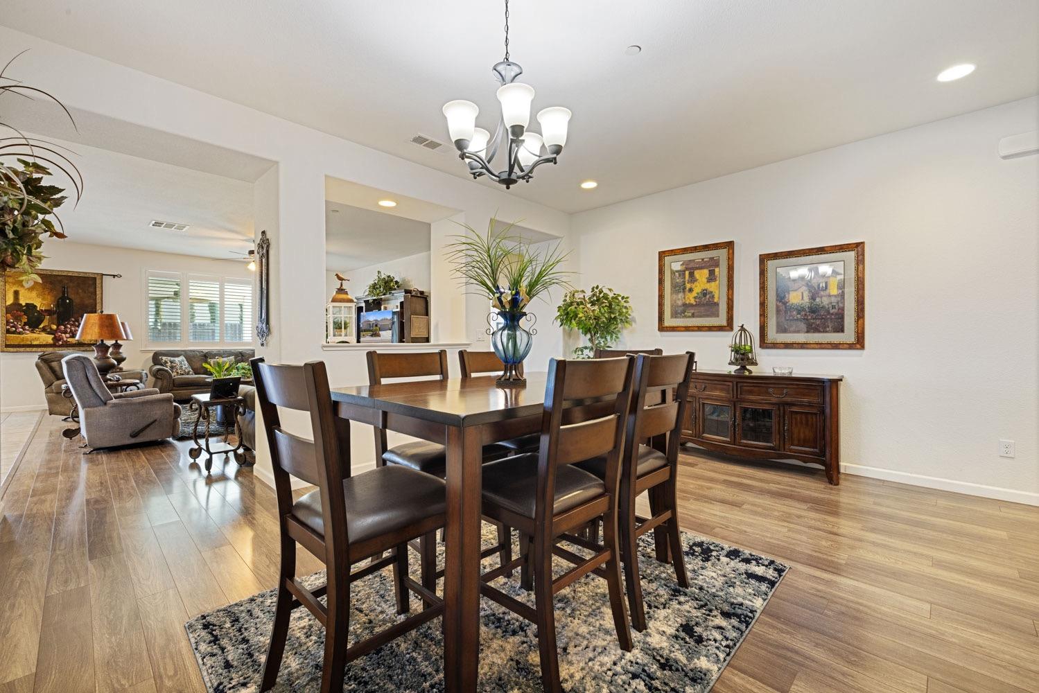 Detail Gallery Image 30 of 67 For 2320 Emigrant Pl, Manteca,  CA 95337 - 4 Beds | 3/1 Baths
