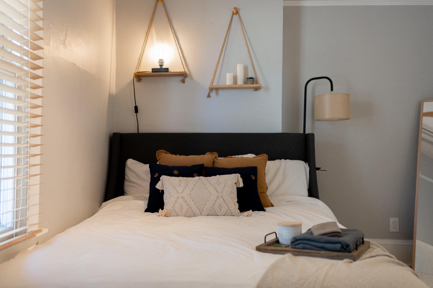 Detail Gallery Image 27 of 79 For 1300 19th St, Sacramento,  CA 95811 - – Beds | – Baths