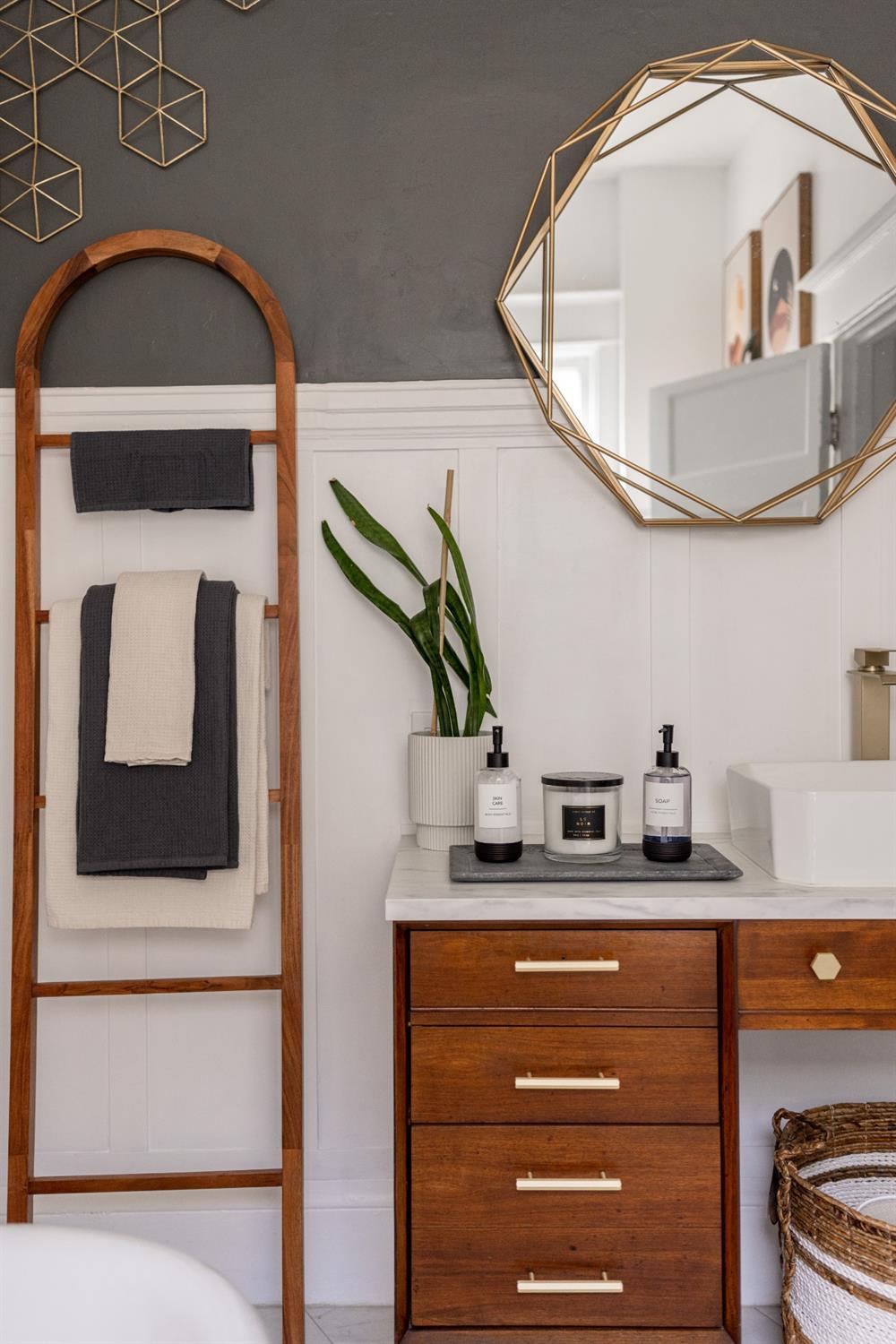 Detail Gallery Image 51 of 79 For 1300 19th St, Sacramento,  CA 95811 - – Beds | – Baths