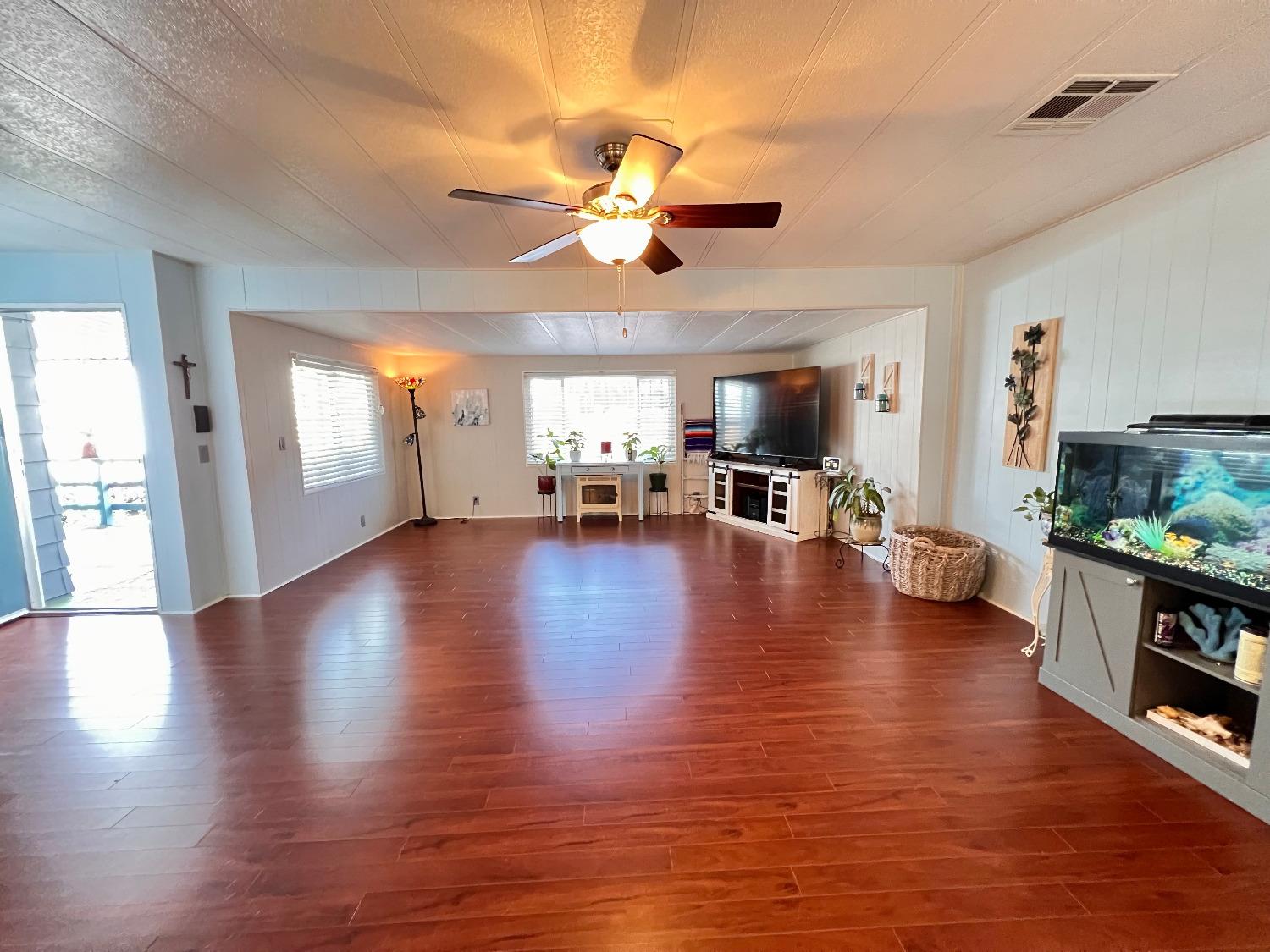 Detail Gallery Image 17 of 52 For 1677 Tulip Cir, Auburn,  CA 95603 - 3 Beds | 2 Baths