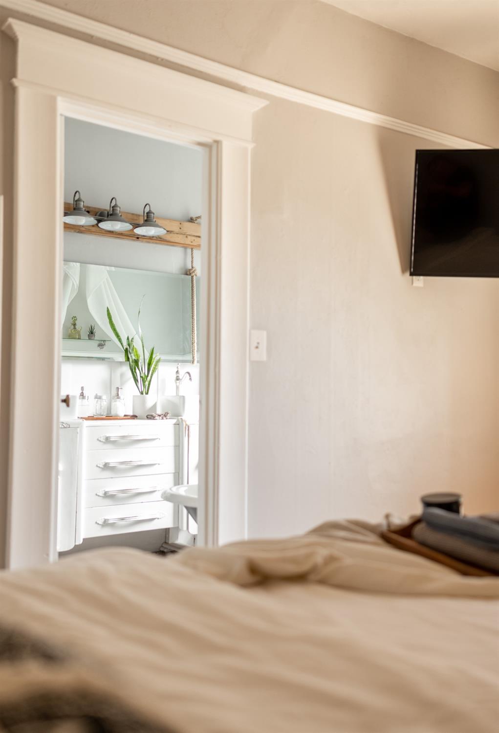 Detail Gallery Image 19 of 79 For 1300 19th St, Sacramento,  CA 95811 - – Beds | – Baths