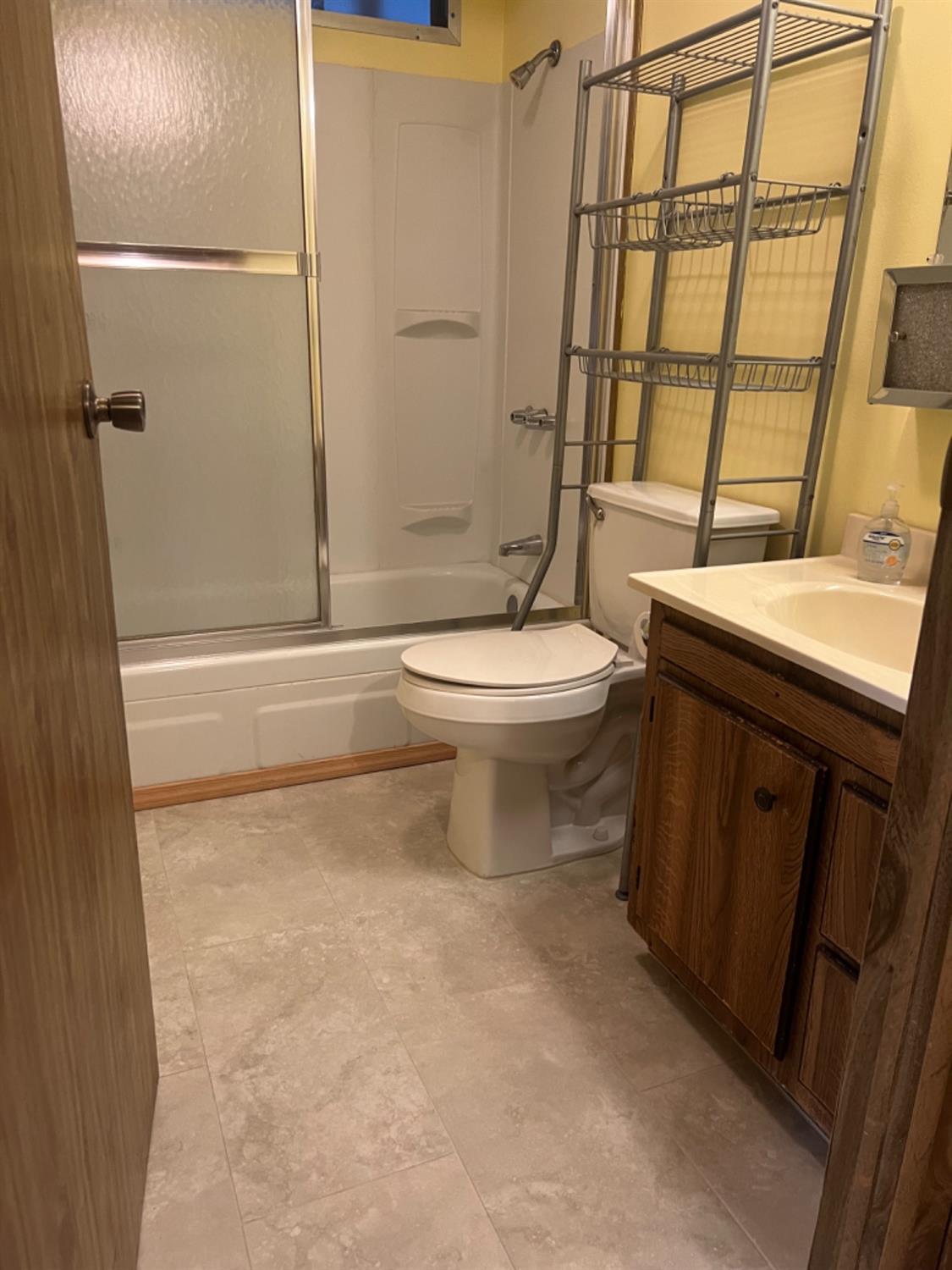 Detail Gallery Image 16 of 26 For 19690 Nhwy99 Sp 139, Acampo,  CA 95220 - 2 Beds | 2 Baths