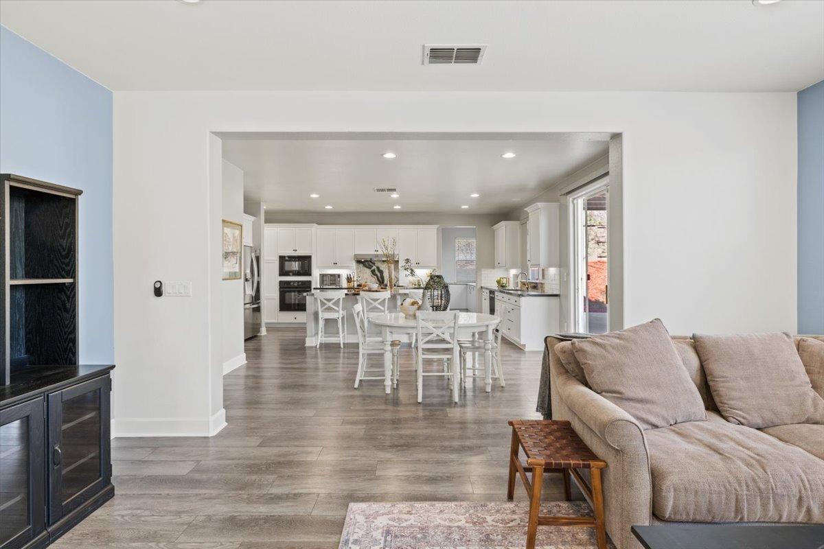 Damico Drive, El Dorado Hills, California image 16