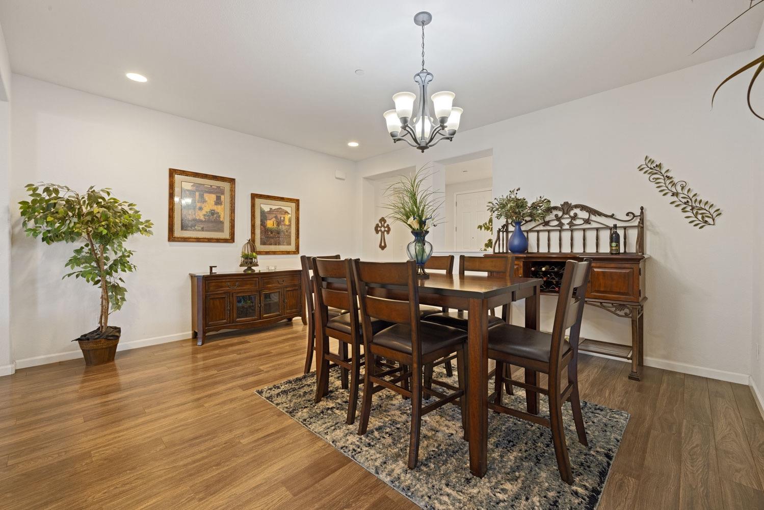 Detail Gallery Image 29 of 67 For 2320 Emigrant Pl, Manteca,  CA 95337 - 4 Beds | 3/1 Baths