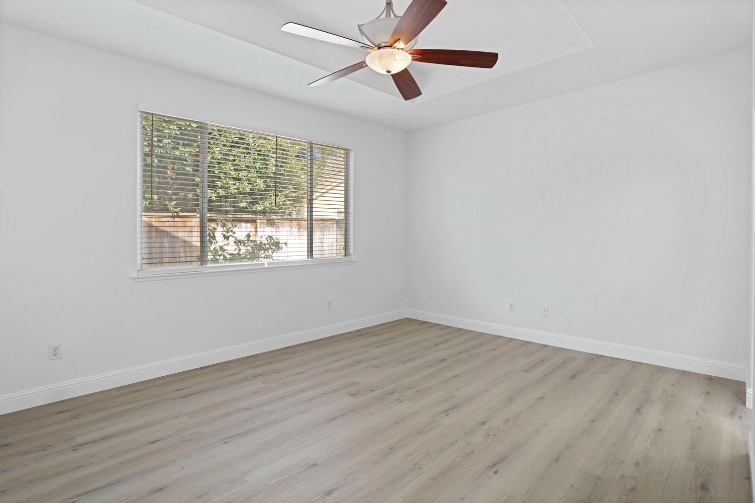 Detail Gallery Image 6 of 31 For 9511 Theresa Cir, Stockton,  CA 95209 - 3 Beds | 2 Baths