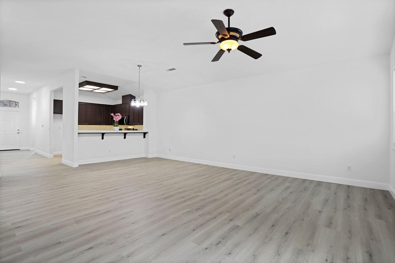 Detail Gallery Image 9 of 31 For 9511 Theresa Cir, Stockton,  CA 95209 - 3 Beds | 2 Baths