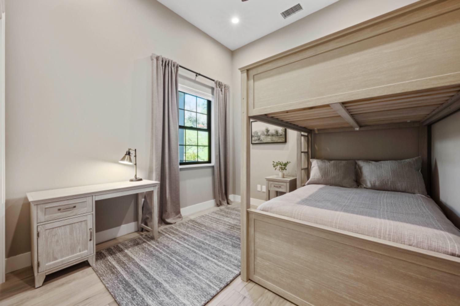 Detail Gallery Image 21 of 72 For 1412 Lodge View Dr, Meadow Vista,  CA 95722 - 4 Beds | 3 Baths