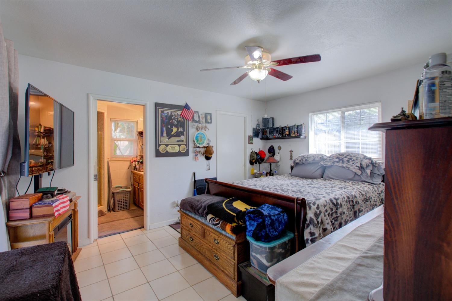 Detail Gallery Image 16 of 34 For 2218 Monticello Ave, Modesto,  CA 95350 - 4 Beds | 2 Baths