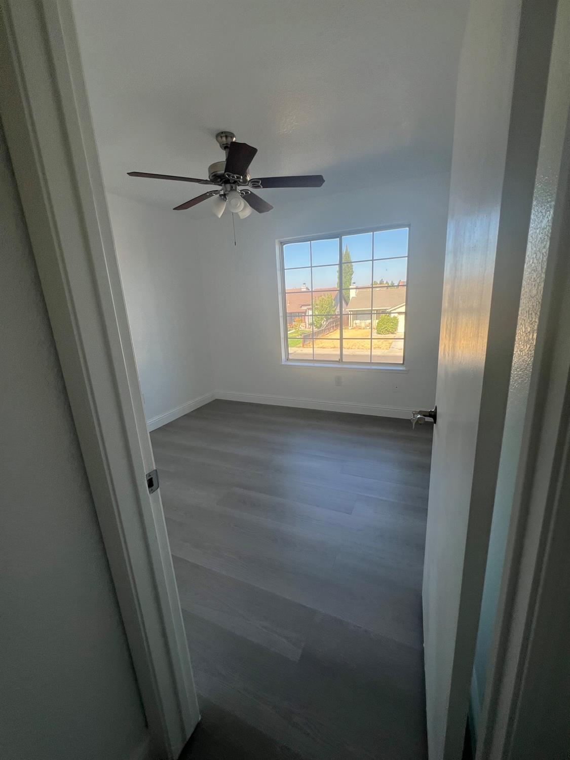 Detail Gallery Image 36 of 39 For 5369 Lyle Ave, Stockton,  CA 95210 - 4 Beds | 2/1 Baths