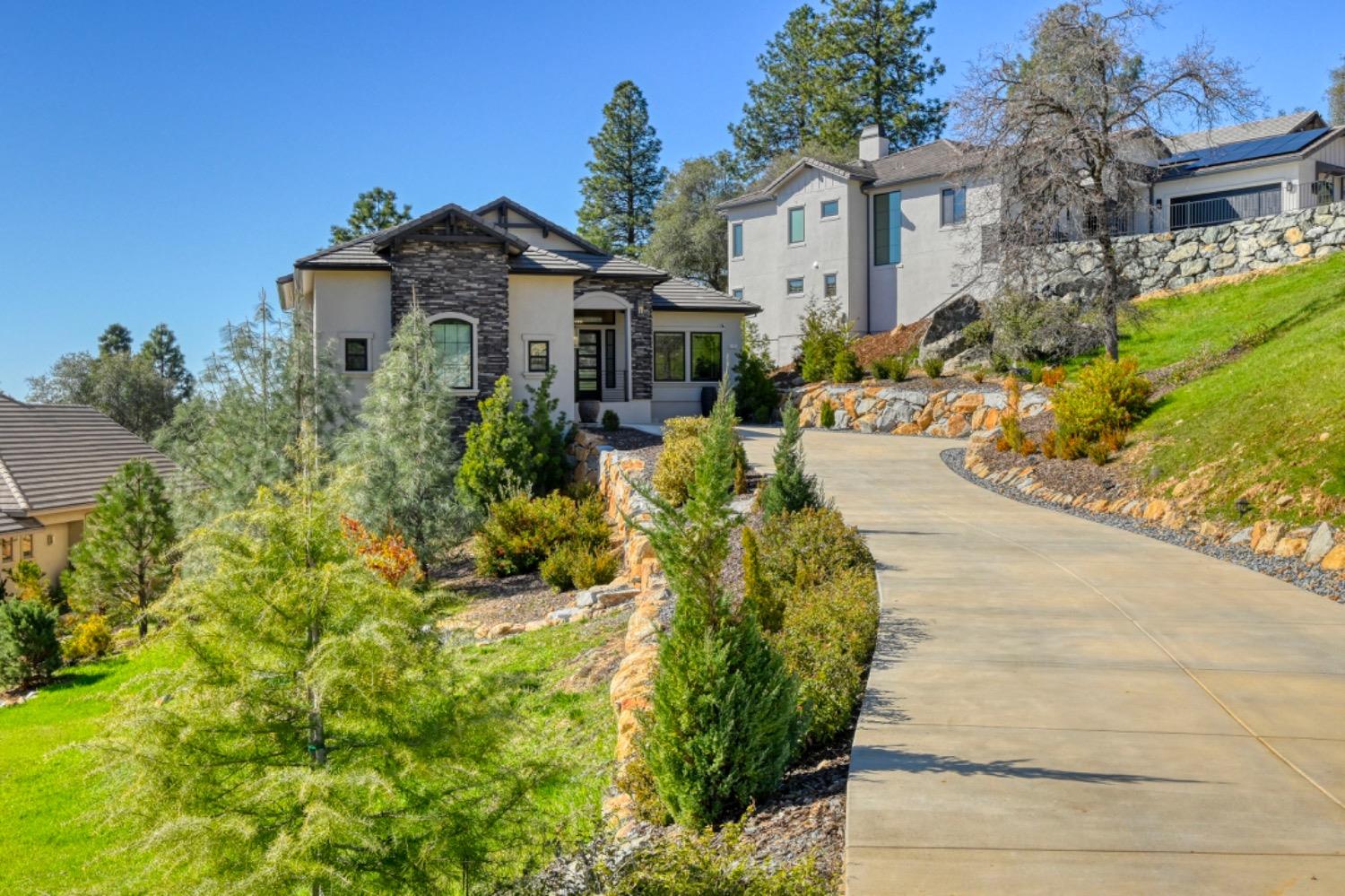 Detail Gallery Image 2 of 72 For 1412 Lodge View Dr, Meadow Vista,  CA 95722 - 4 Beds | 3 Baths